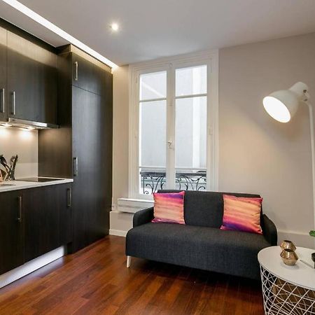 Modernized Studio - Meters From The Invalides Gardens Apartment Paris Ngoại thất bức ảnh